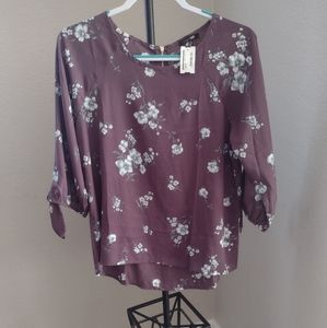 NWT WOMEN'S TUNIC WITH ZIPPER